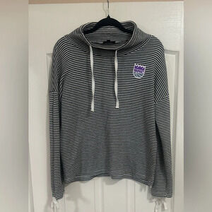 NWOT Women’s GAMEDAY COUTURE NBA Sacramento Kings Striped Black White Sweater Sm
